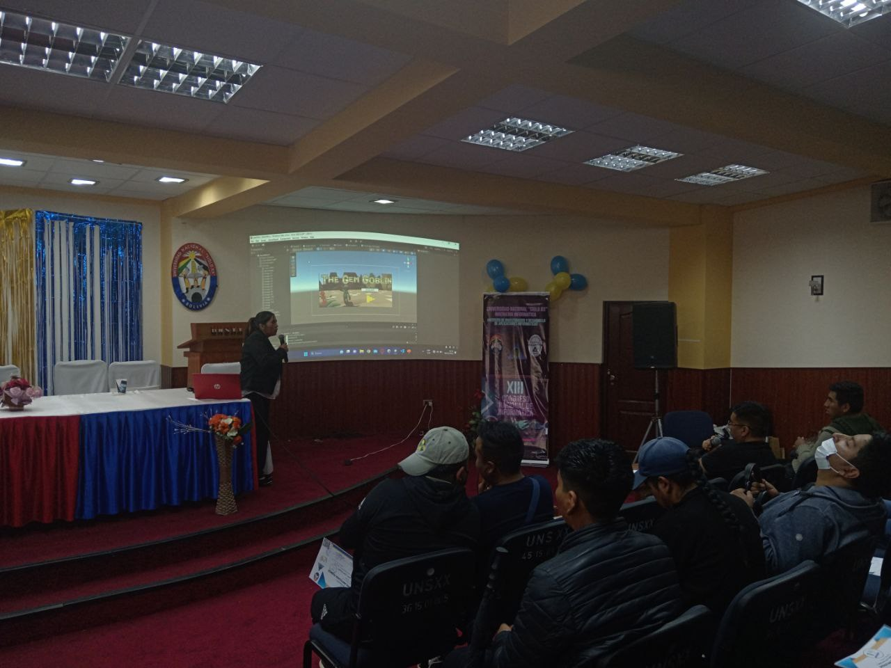 Cascada en el Bosque